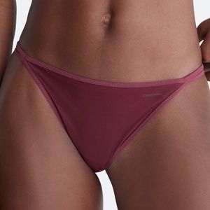 [ SOLD OUT ] Calvin Klein Sheer Marquisette High Leg Tanga